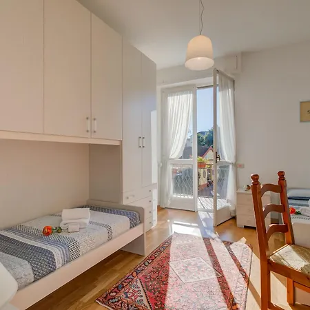 Dolce Orizzonte: 2 Balconies, 50 Meters From The Lake Maggiore - Happy Rentals