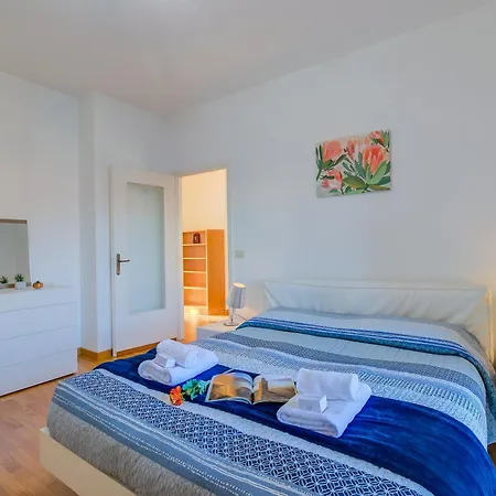 Dolce Orizzonte: 2 Balconies, 50 Meters From The Lake Maggiore - Happy Rentals *