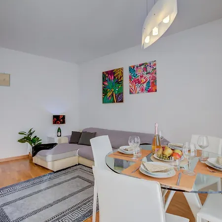 Dolce Orizzonte Few Steps From - Happy Appartement Meina