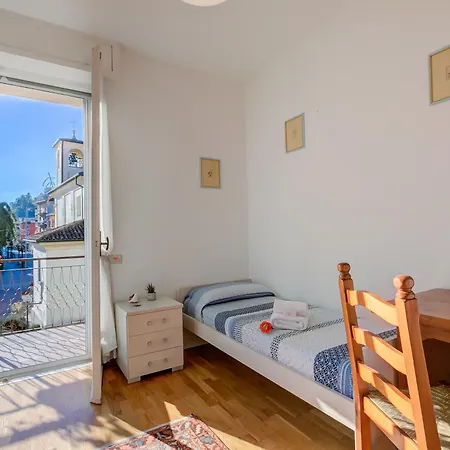 Dolce Orizzonte: 2 Balconies, 50 Meters From The Lake Maggiore - Happy Rentals *