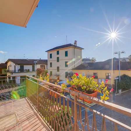 Dolce Orizzonte: 2 Balconies, 50 Meters From The Lake Maggiore - Happy Rentals